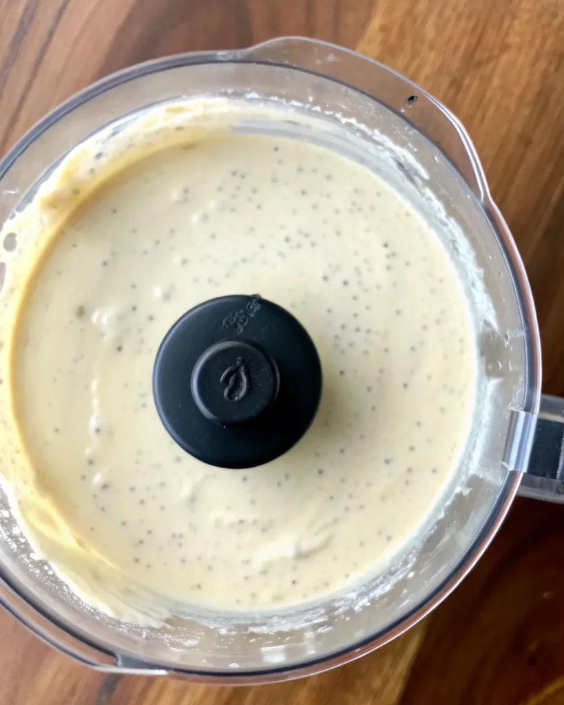 2-Ingredient Cottage Cheese Flatbread – Best Easy Recipe 7 Blended cottage cheese and egg mixture in a blender for high-protein flatbread